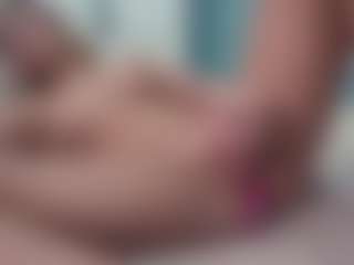 Live cam show with aneelory - Gamer MILF on makecum.org