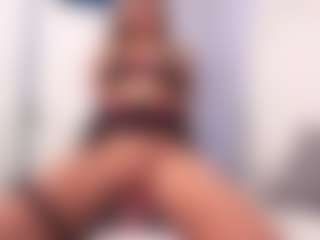 Live cam show with aneelory - Fingers on madthumbs