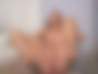Live cam show with aneelory - Brown Eyes Blonde Hair on TottyGirls