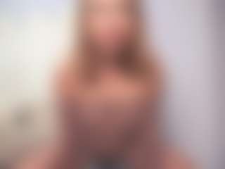 Live cam show with aneelory - Curvy Small Tits on SinfulBabes