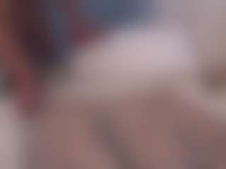 aneelory MILF webcam performer live streaming