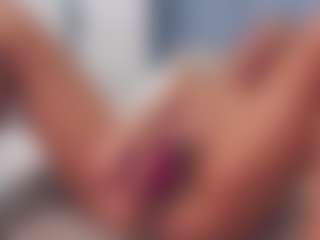 Live cam show with aneelory - Blonde Hair Curvy on Streamer API