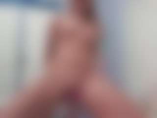Live cam show with aneelory - Flirt MILF on Camsoda