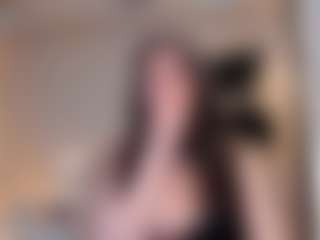 Live cam show with MonicaVii - Green Eyes on makecum.org