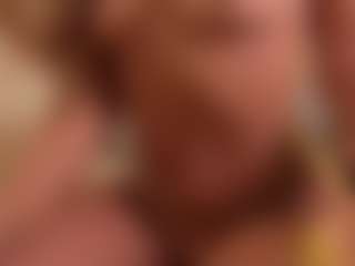 Live cam show with Sary - Athletic Small Tits on Uber Horny