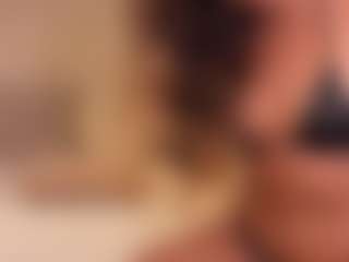 Live cam show with Sary - Athletic on CamClone