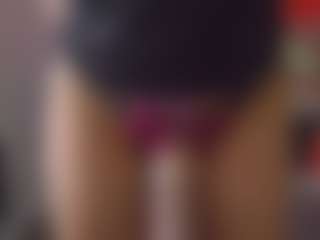 Live cam show with SellaShinee - Granny on Dare Cams