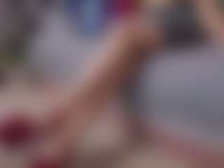 Live cam show with SellaShinee - Striptease on StripNow
