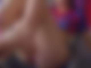 Live cam show with SellaShinee - Interactivetoy on Camsoda