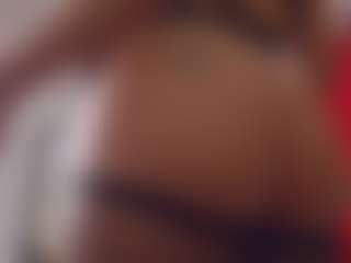 Live cam show with SellaShinee - Striptease on livesuperchat.net