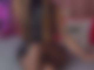 Live cam show with SellaShinee - Interactivetoy on Milfs Live