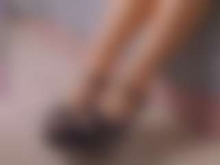 Live cam show with SellaShinee - Femdom on TeamSkeetLive