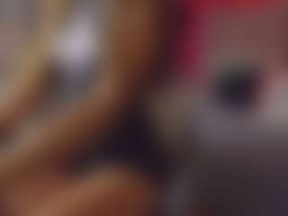 Live cam show with SellaShinee - Latex on Dare Cams