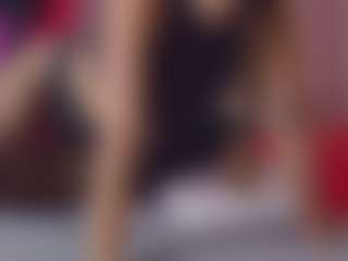 Live cam show with SellaShinee - Interactivetoy on crypto-cams