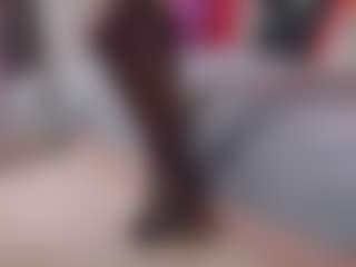 Live cam show with SellaShinee - Highheels on livesuperchat.net