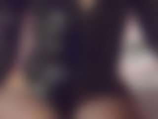 Live cam show with SellaShinee - Pantyhose on Gym Cam Girls