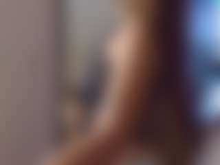 SellaShinee's Live Sex Cam Show