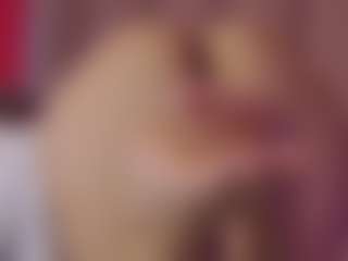 Live cam show with SellaShinee - Highheels on SpankPalCams