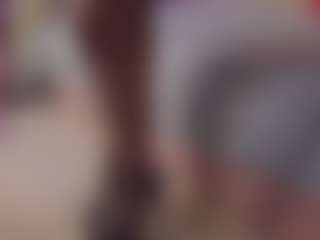 Live cam show with SellaShinee - Interactivetoy Granny on infinitiblacc.com