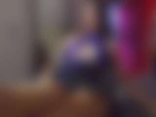 Live cam show with SellaShinee - Domina on StripNow