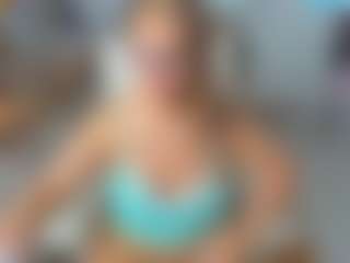 KarenHotMilf's Live Sex Cam Show