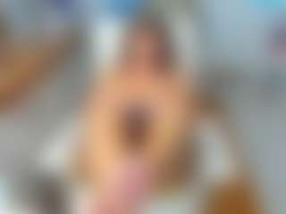 KarenHotMilf's Live Sex Cam Show