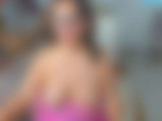 Live cam show with KarenHotMilf - Interactivetoy Granny on AdultVida.com