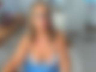 KarenHotMilf MILF webcam performer live streaming