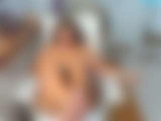 KarenHotMilf's Live Sex Cam Show