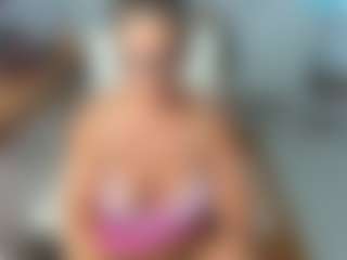 KarenHotMilf's Live Sex Cam Show