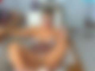 KarenHotMilf's Live Sex Cam Show