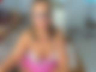 KarenHotMilf's Live Sex Cam Show