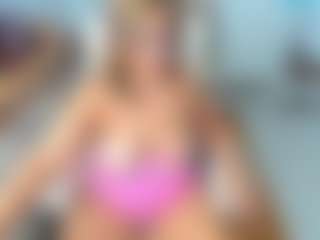 KarenHotMilf's Live Sex Cam Show