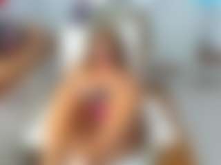 Live cam show with KarenHotMilf - Spy Granny on Uber Horny