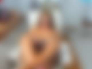KarenHotMilf's Live Sex Cam Show