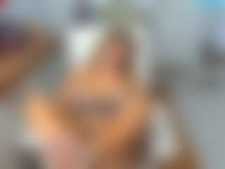 KarenHotMilf's Live Sex Cam Show