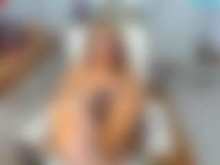 KarenHotMilf's Live Sex Cam Show