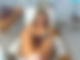 Live cam show with KarenHotMilf - Middle Aged on Mixed Magazine Live
