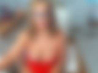 Live cam show with KarenHotMilf - Smoking on AdultVida.com