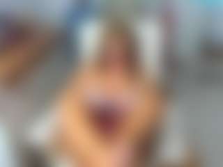 KarenHotMilf's Live Sex Cam Show