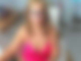 KarenHotMilf MILF webcam performer live streaming
