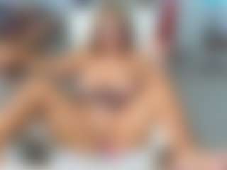 KarenHotMilf's Live Sex Cam Show