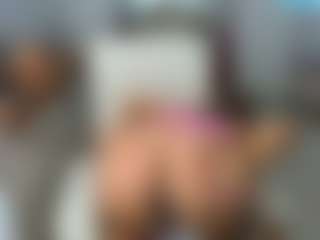 KarenHotMilf's Live Sex Cam Show