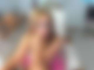 KarenHotMilf's Live Sex Cam Show