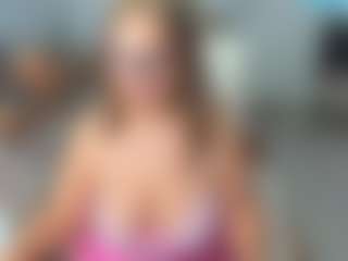 Live cam show with KarenHotMilf - Brown Eyes Mature on thefappeningchat.com