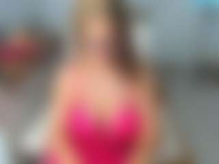 KarenHotMilf's Live Sex Cam Show