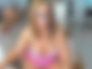 KarenHotMilf's Live Sex Cam Show