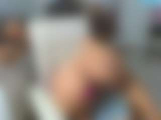 KarenHotMilf's Live Sex Cam Show