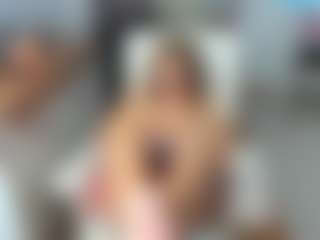 KarenHotMilf's Live Sex Cam Show
