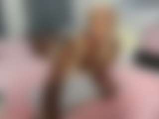 Live cam show with Baby Naomi - Nylon on 1on1-livenow